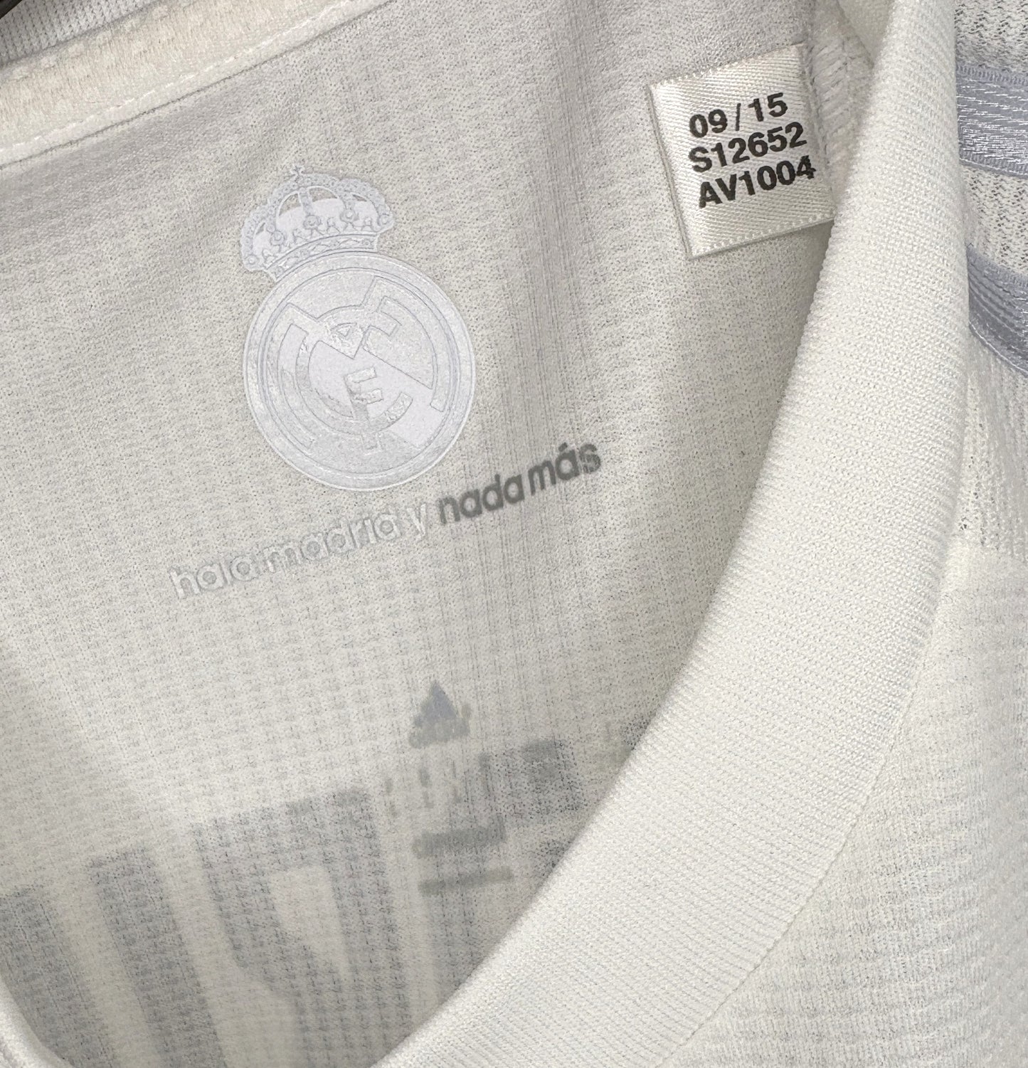 2015 2016 Real Madrid Adidas Home Football Shirt MODRIC 19 Men's Large