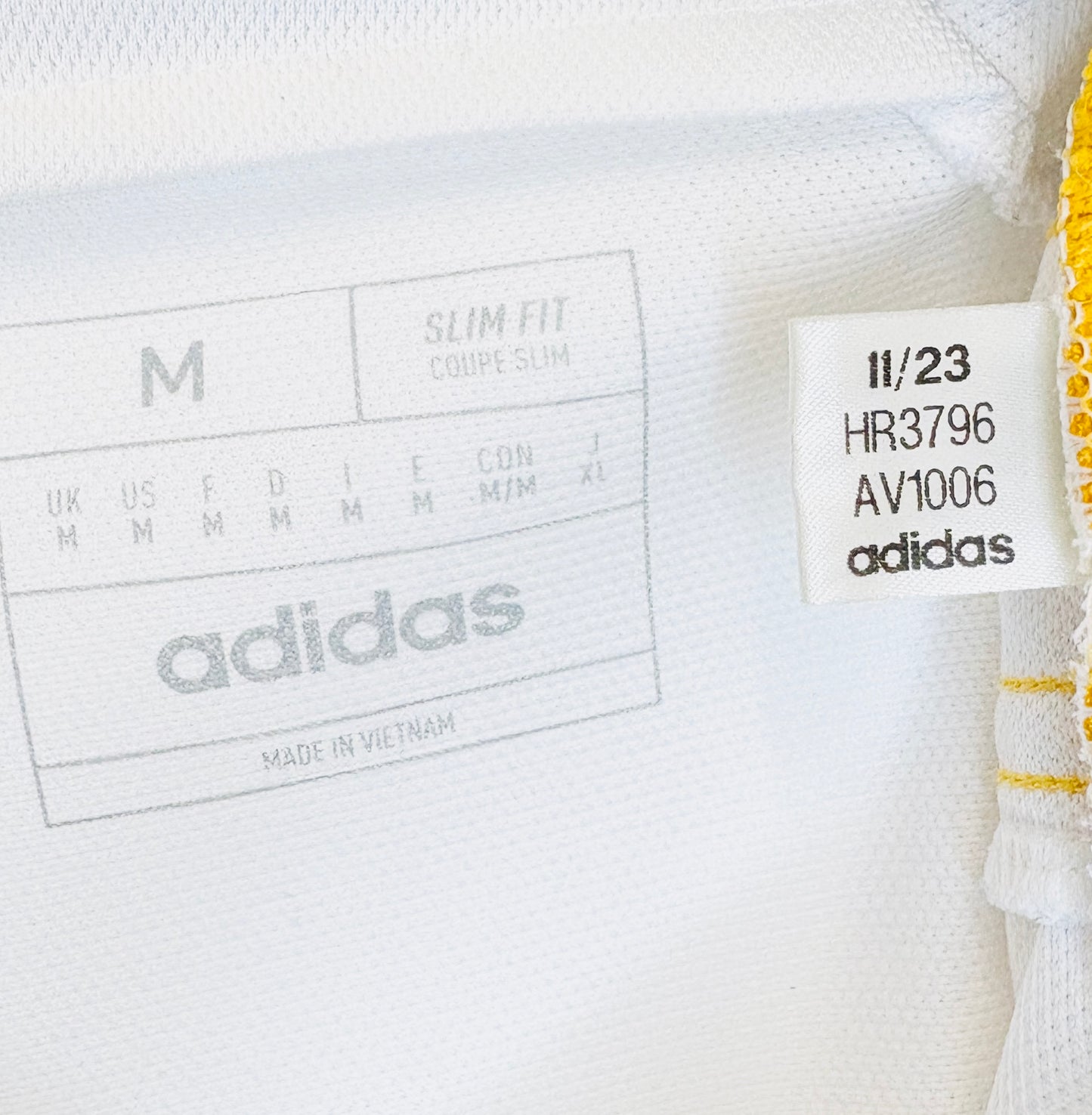 2023 2024 Real Madrid Adidas Home Football Shirt BELLINGHAM 5 Men's Medium