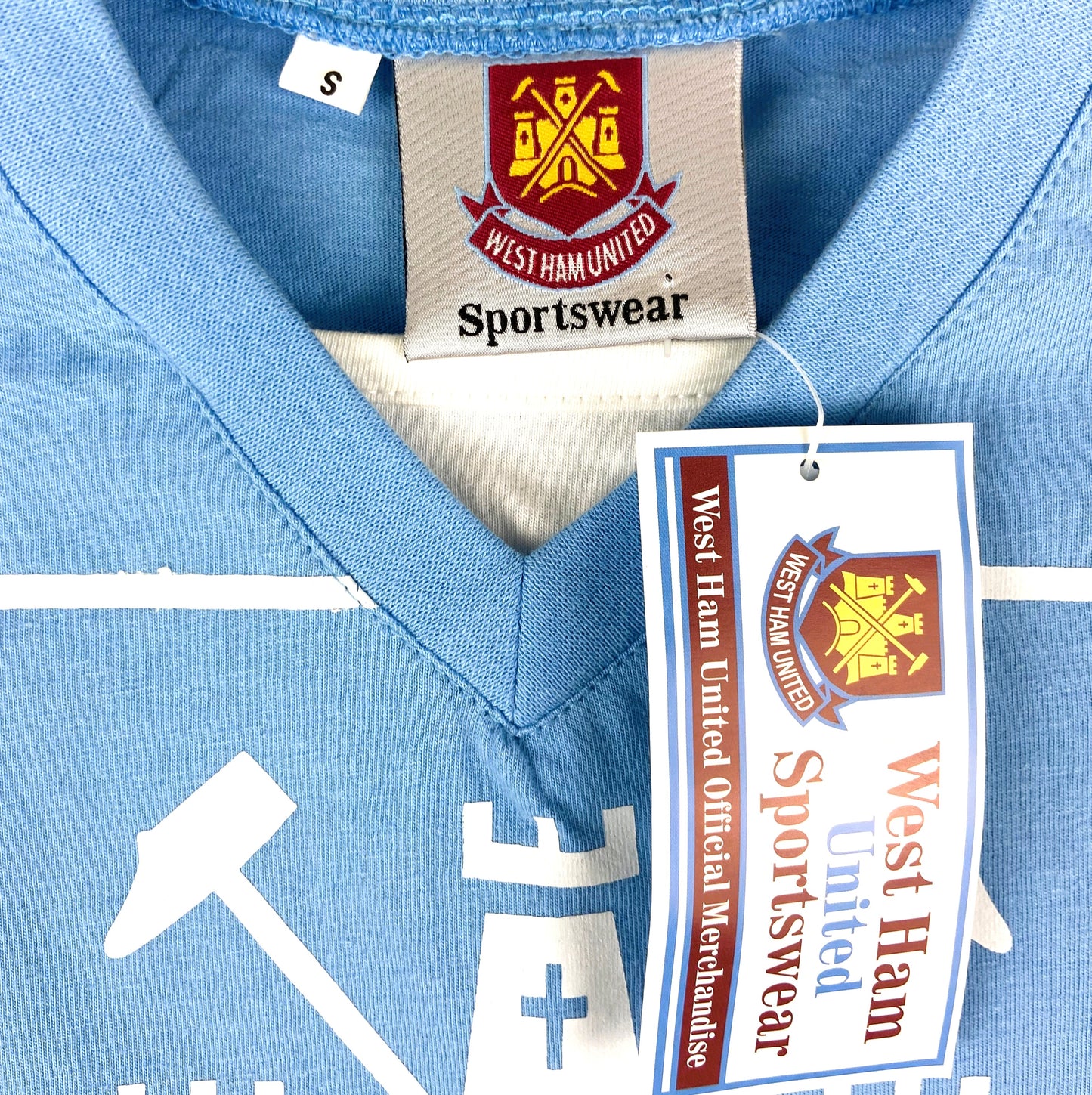 BNWT West Ham Crest Football TEE Men's Small