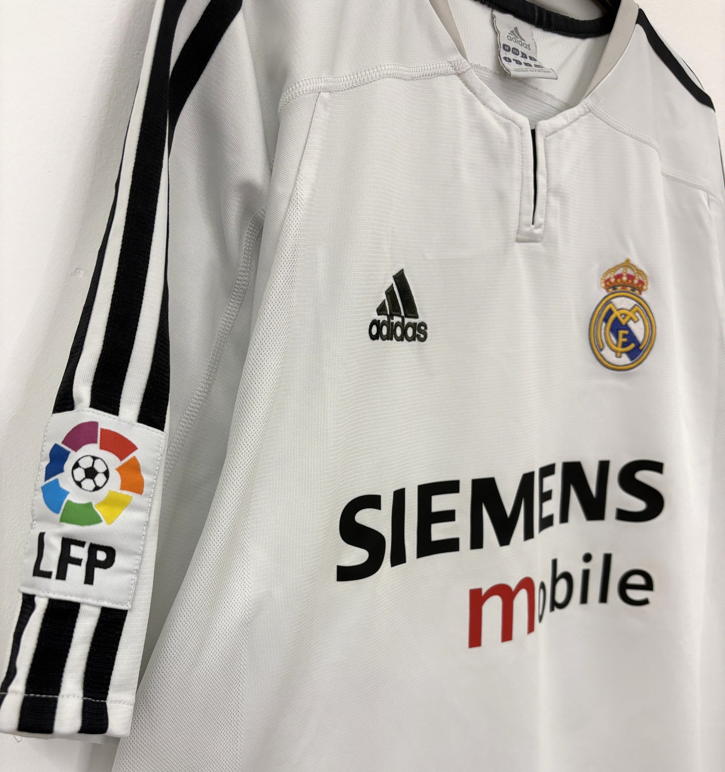 2003 2004 Real Madrid Adidas Home Football Shirt BECKHAM 23 Men's Large