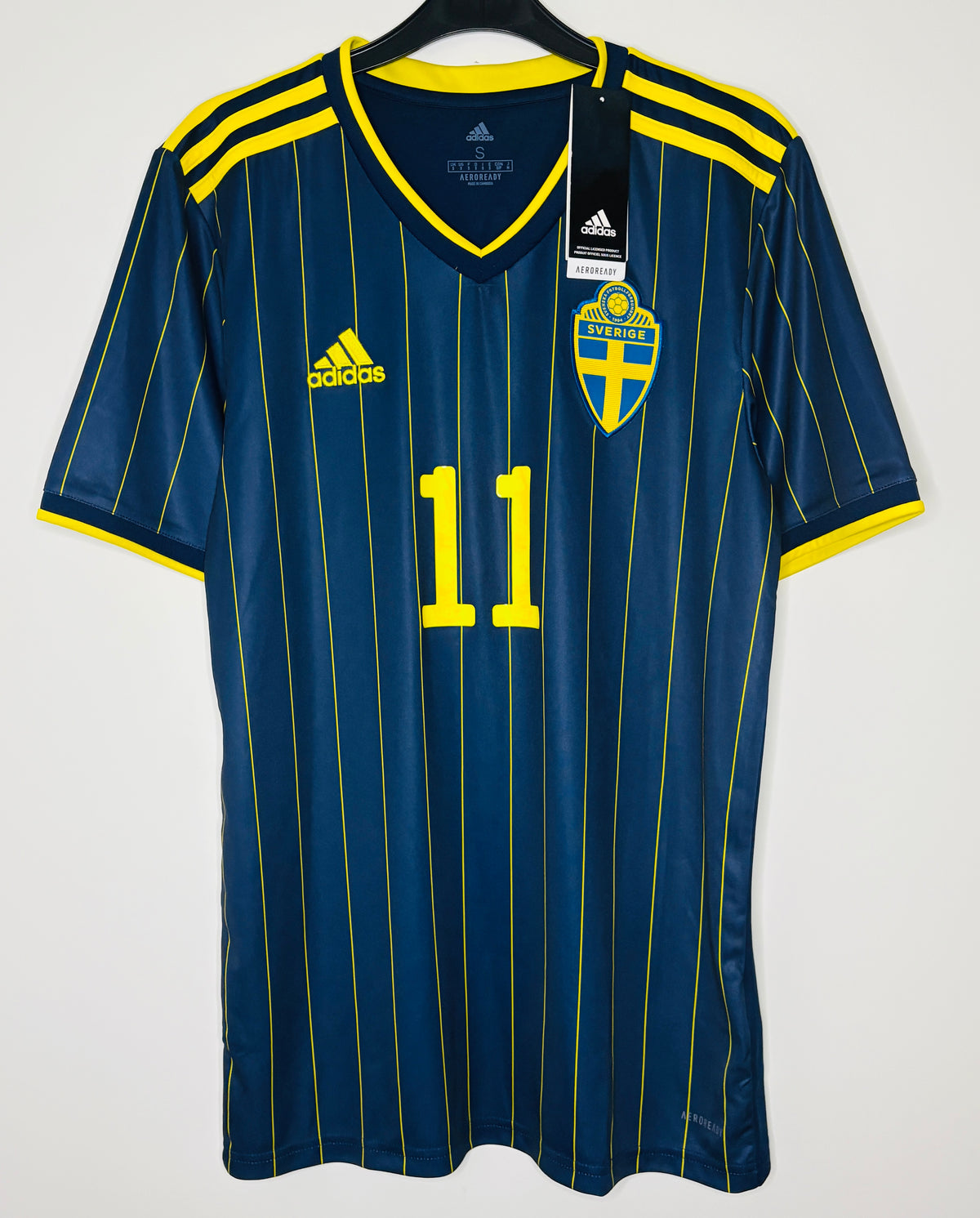 BNWT 2020 2021 Sweden Adidas Away Football Shirt ISAK 11 Men's Small