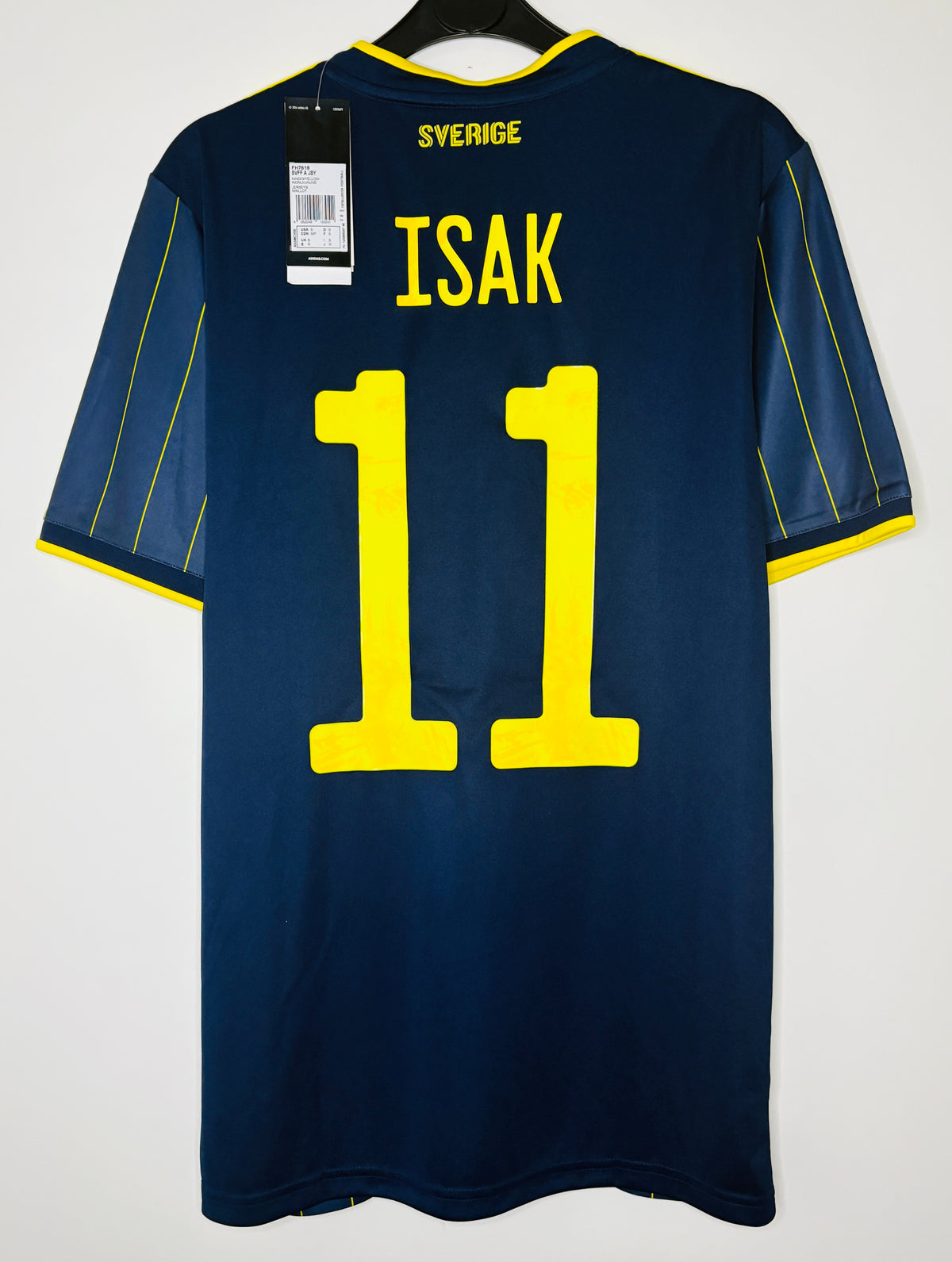 BNWT 2020 2021 Sweden Adidas Away Football Shirt ISAK 11 Men's Small