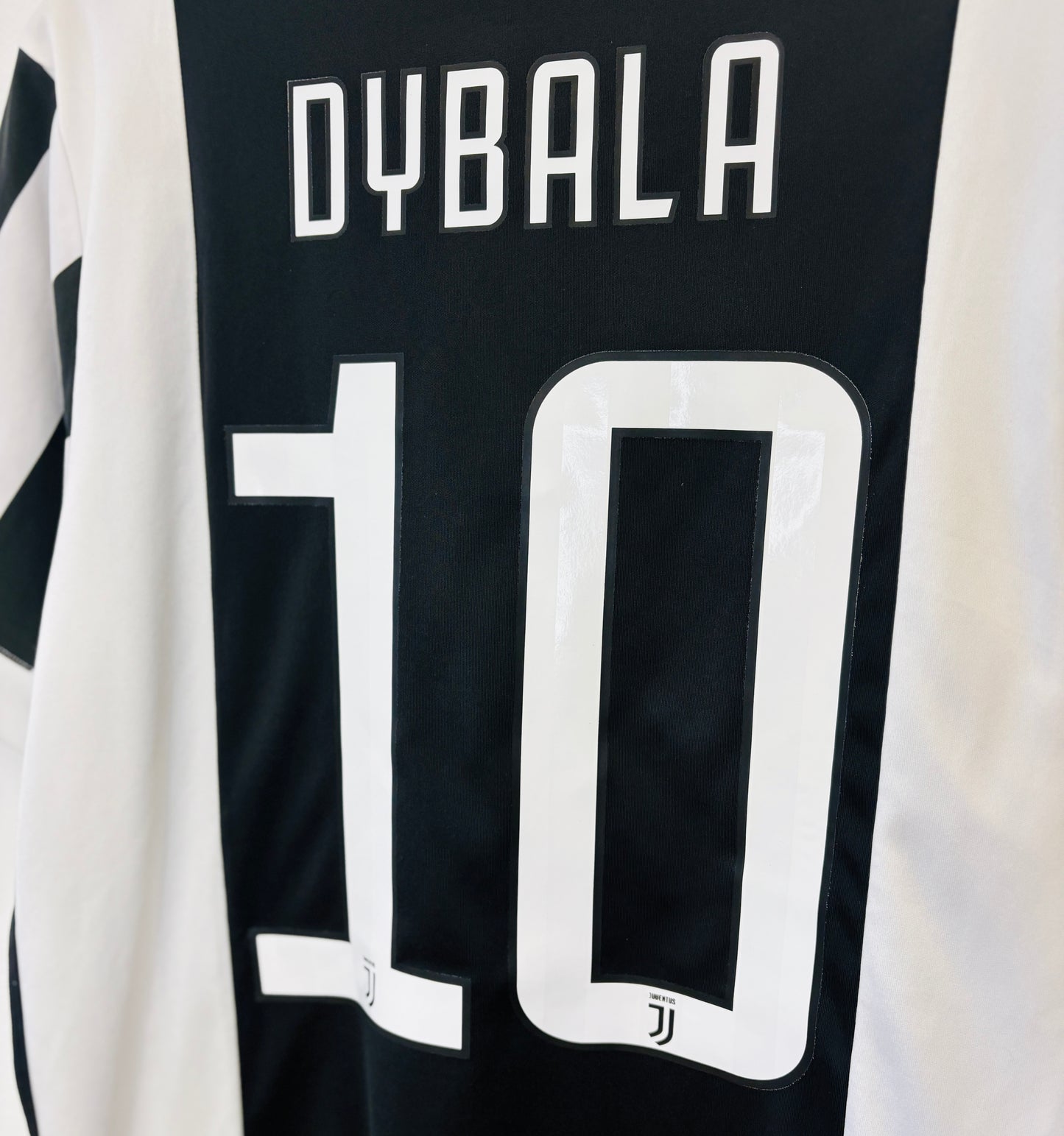 2017 2018 Juventus Adidas Home Football Shirt DYBALA 10 Men's Medium