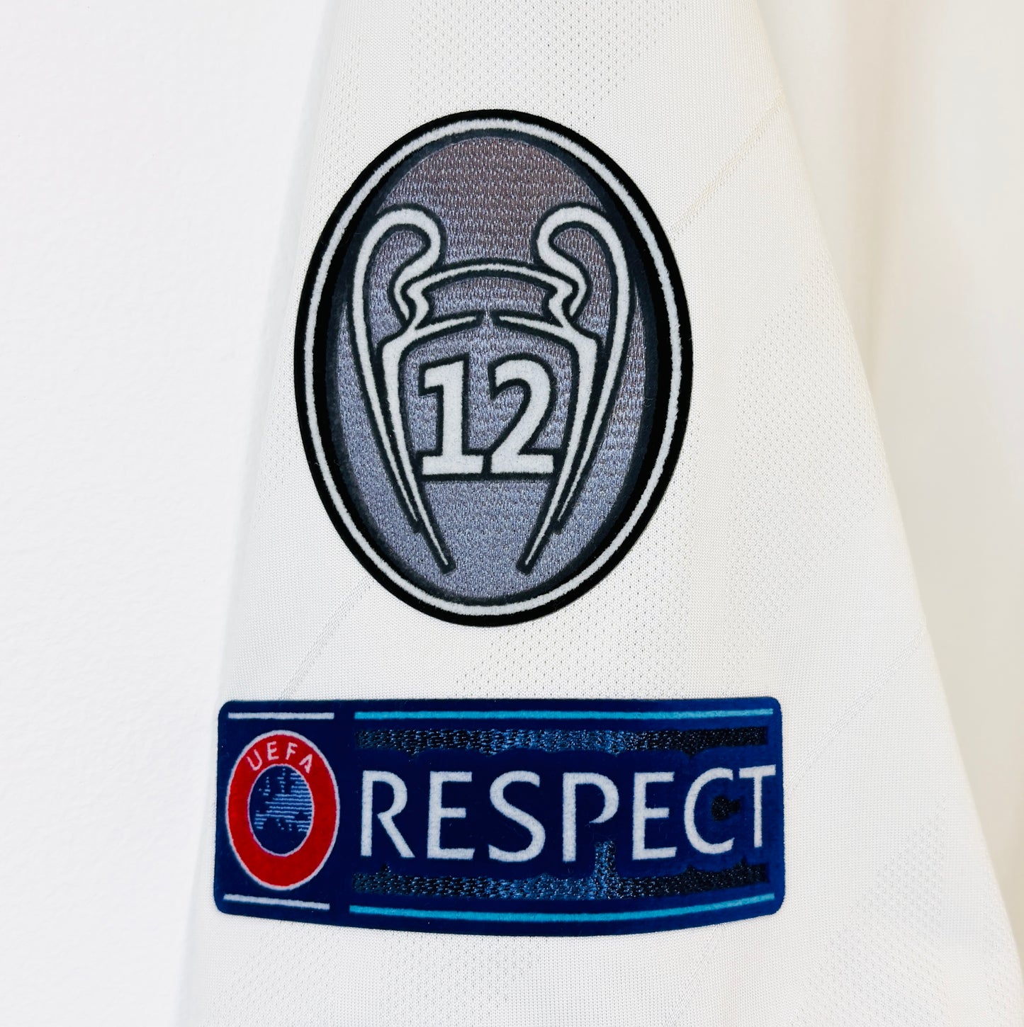 2017 2018 Real Madrid Adidas Home BALE 11 Final Football Shirt Men's Large