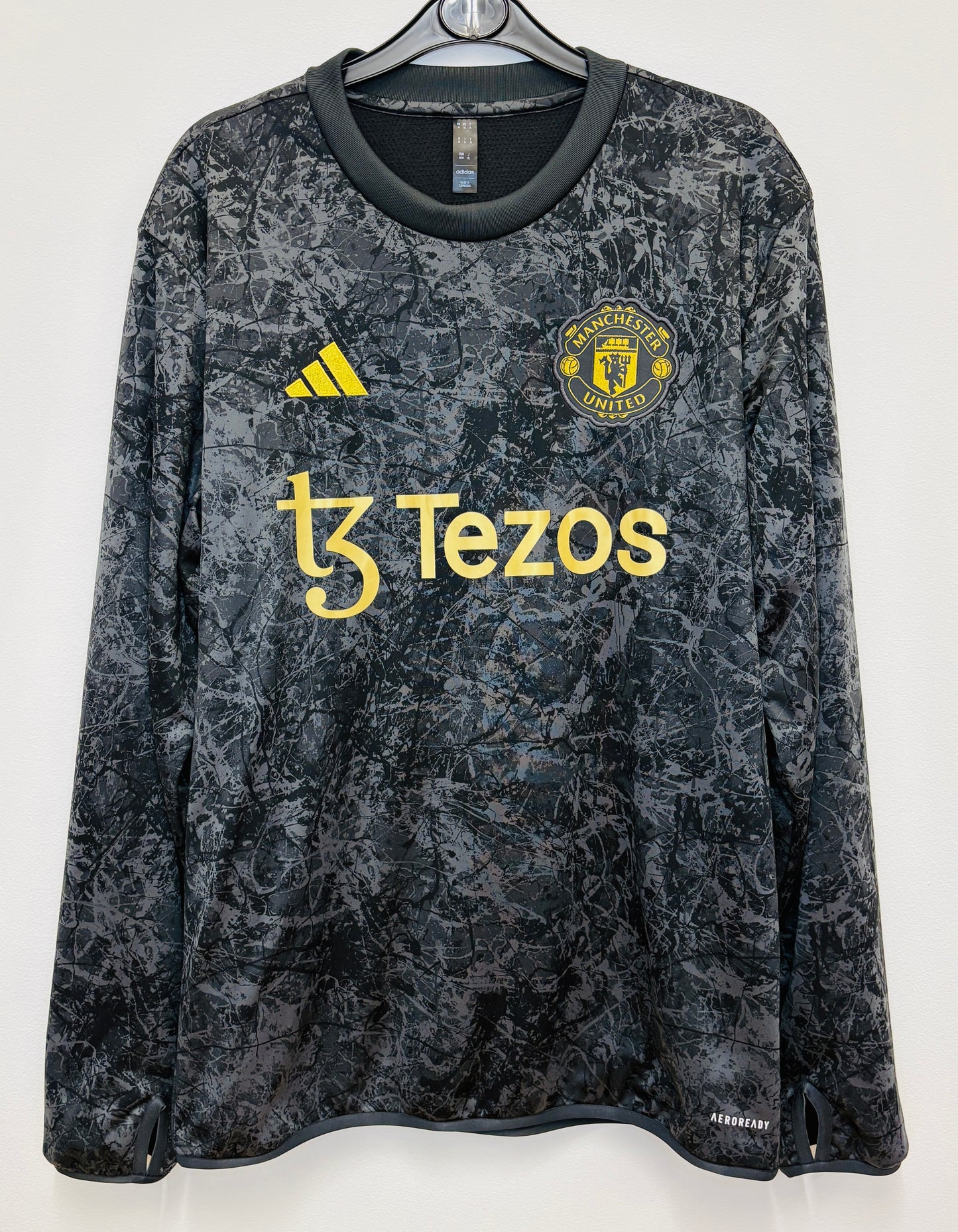 2025 2026 Manchester United Adidas Warm up Football Top Men's Medium