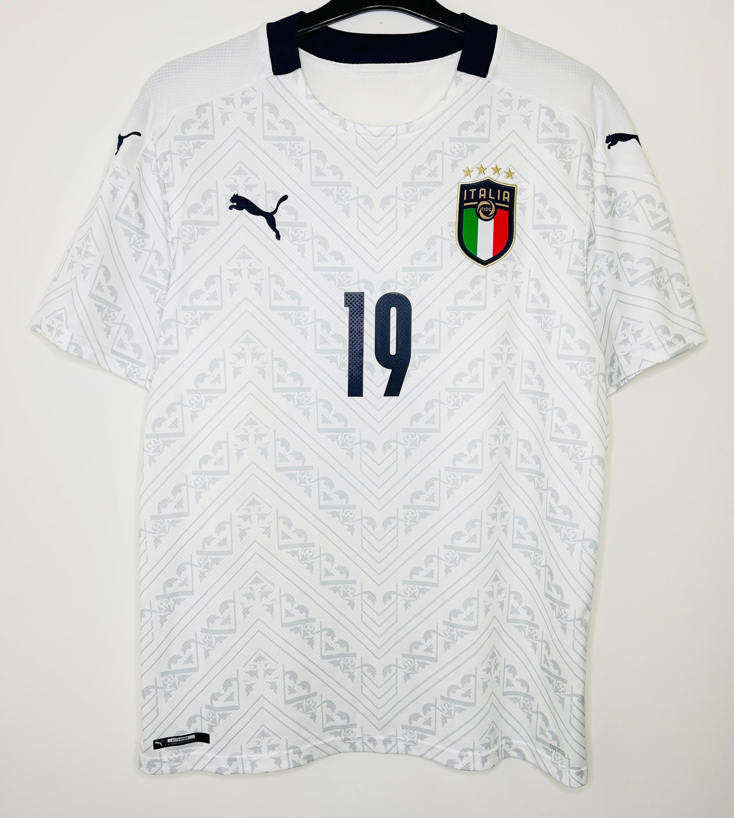 2020 2021 Italy Puma Away Football Shirt BONUCCI 19 Men's Large