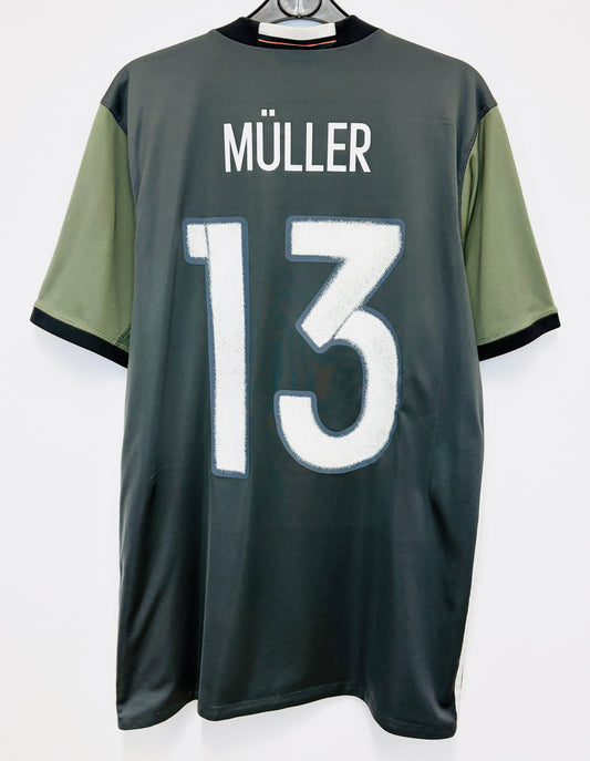 2016 2017 Germany Adidas Away Football Shirt MULLER 13 Mens Large