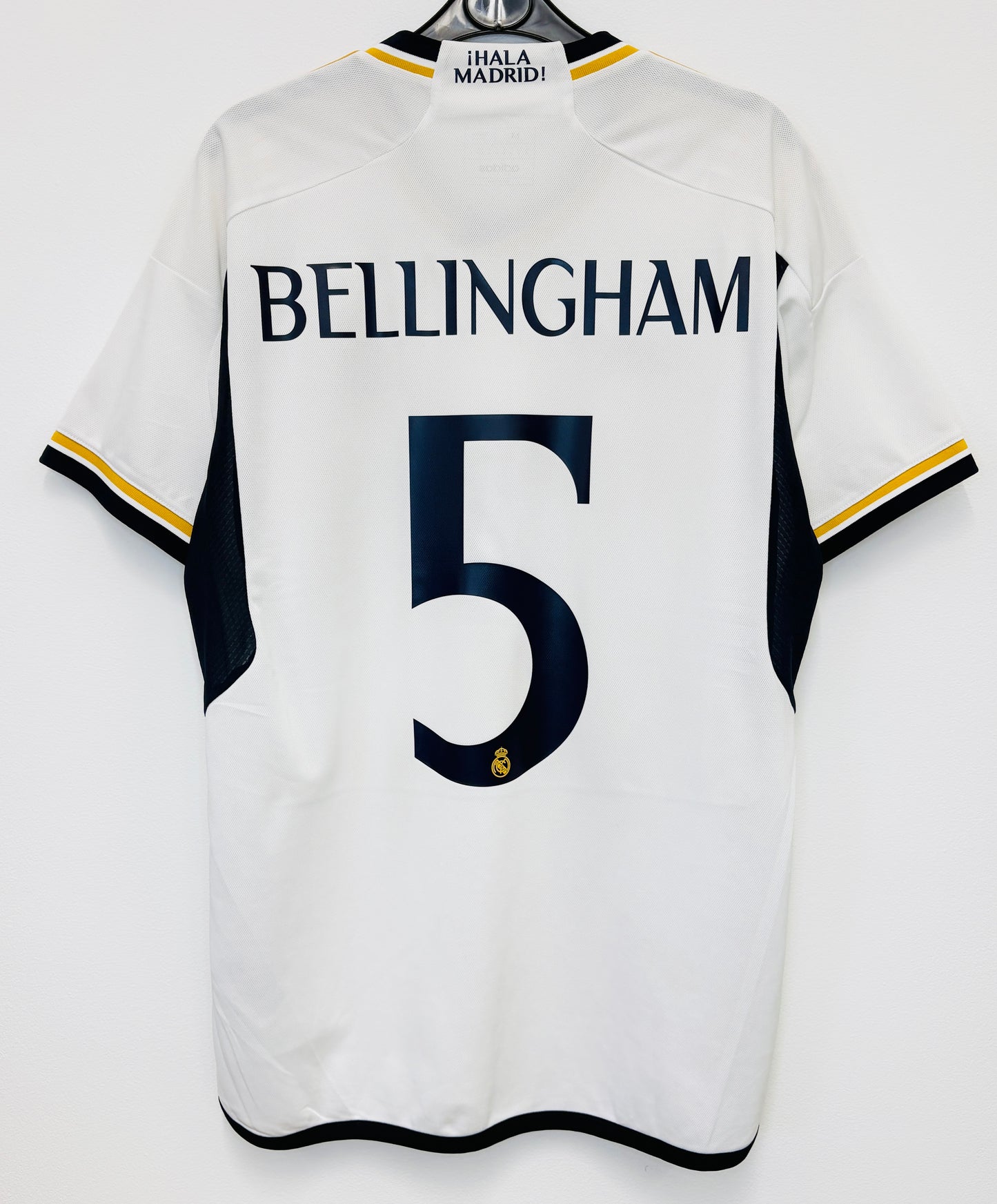 2023 2024 Real Madrid Adidas Home Football Shirt BELLINGHAM 5 Men's Medium
