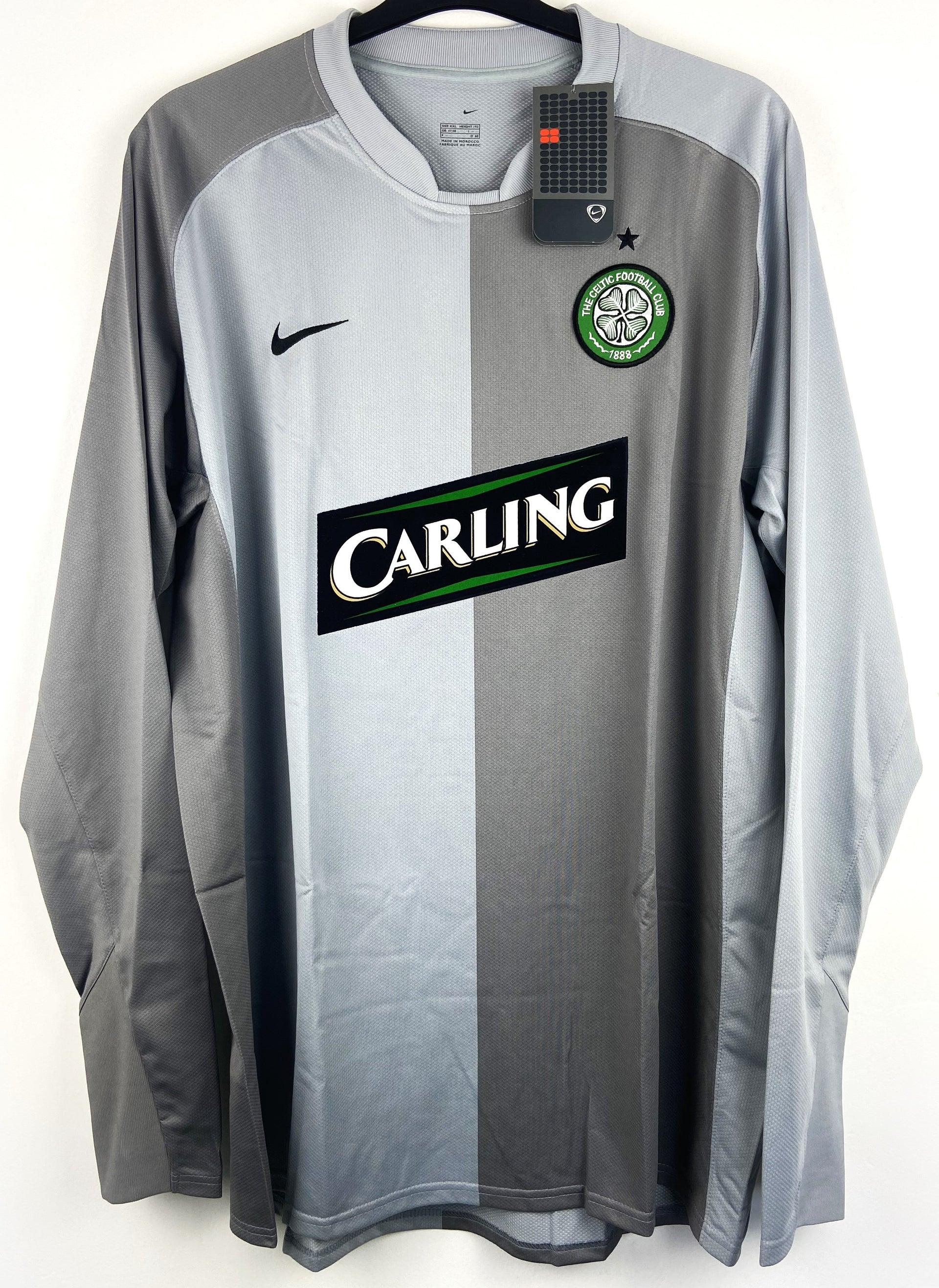 Celtic Goalkeeper football shirt 2008 - 2009. Sponsored by Carling
